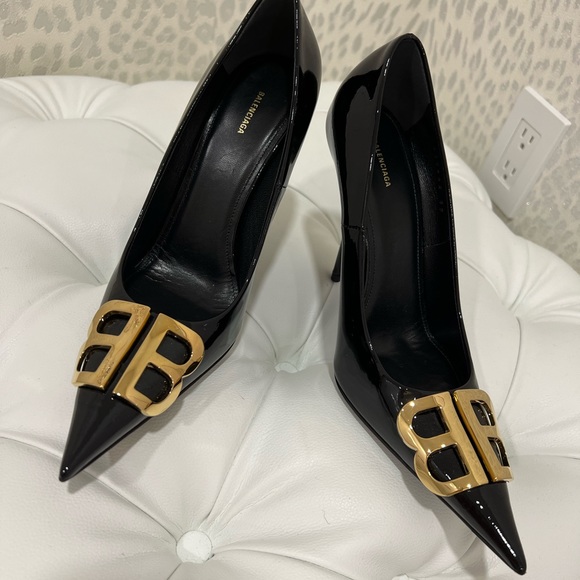 Balenciaga - Picture 7 of 9